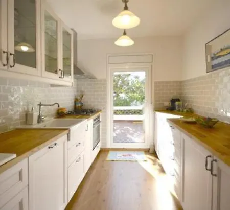 Sleeps 8 Pool Air Con Villa Begur